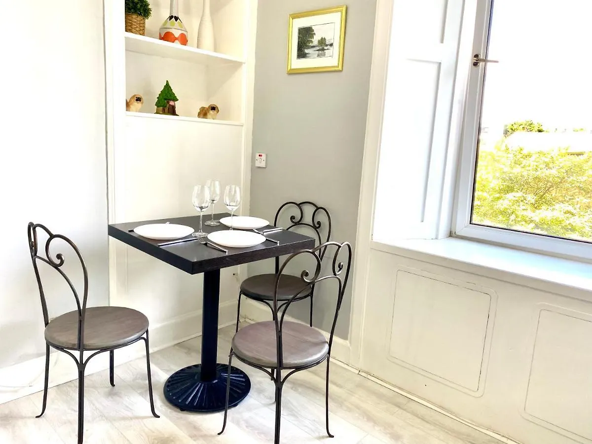 Cozy 1 Bedroom Tenement Flat Edimburgo 0*,  Reino Unido